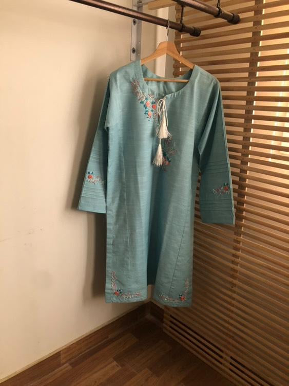 Baadla Kurta