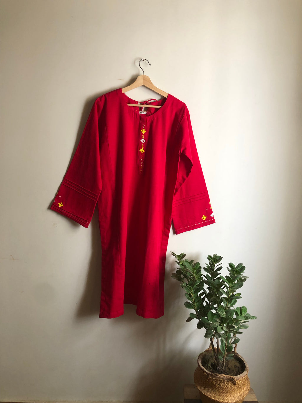 Ameera Kurta