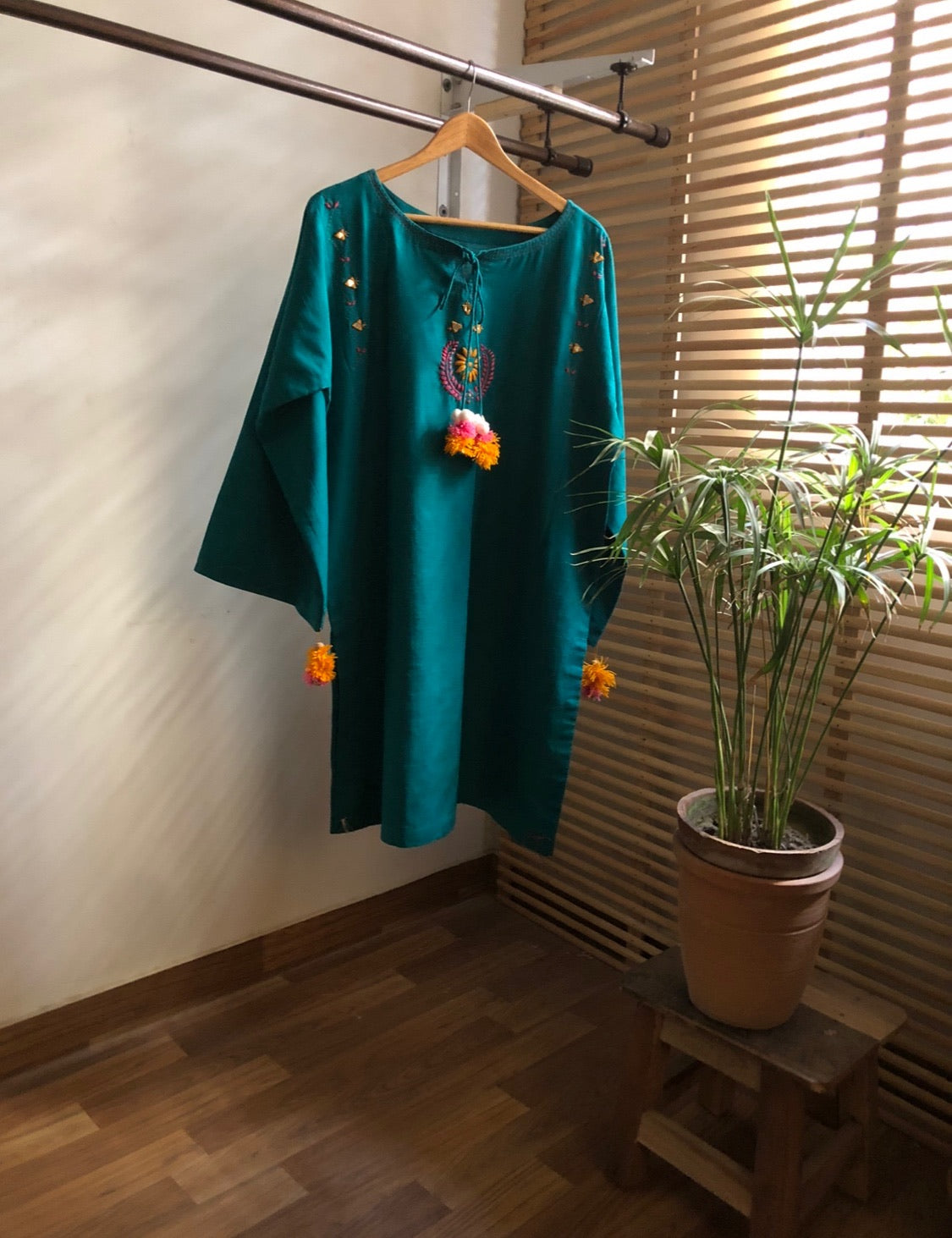 Feroza Kurta