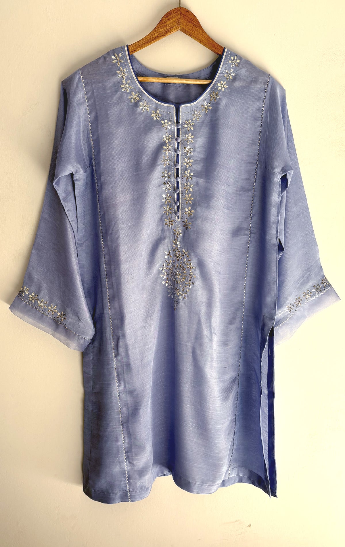Nargis Three Piece Set