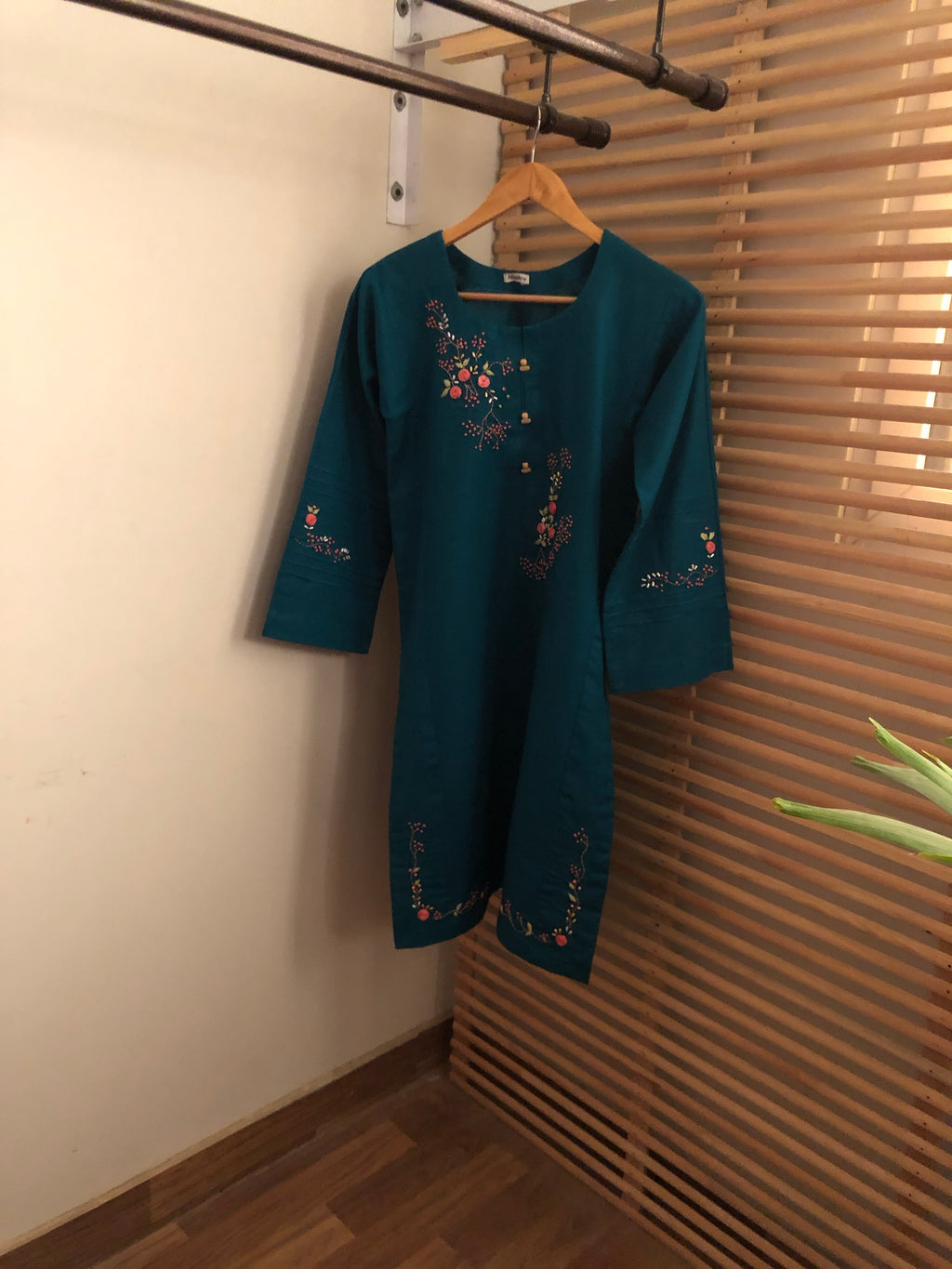 Nageena Kurta