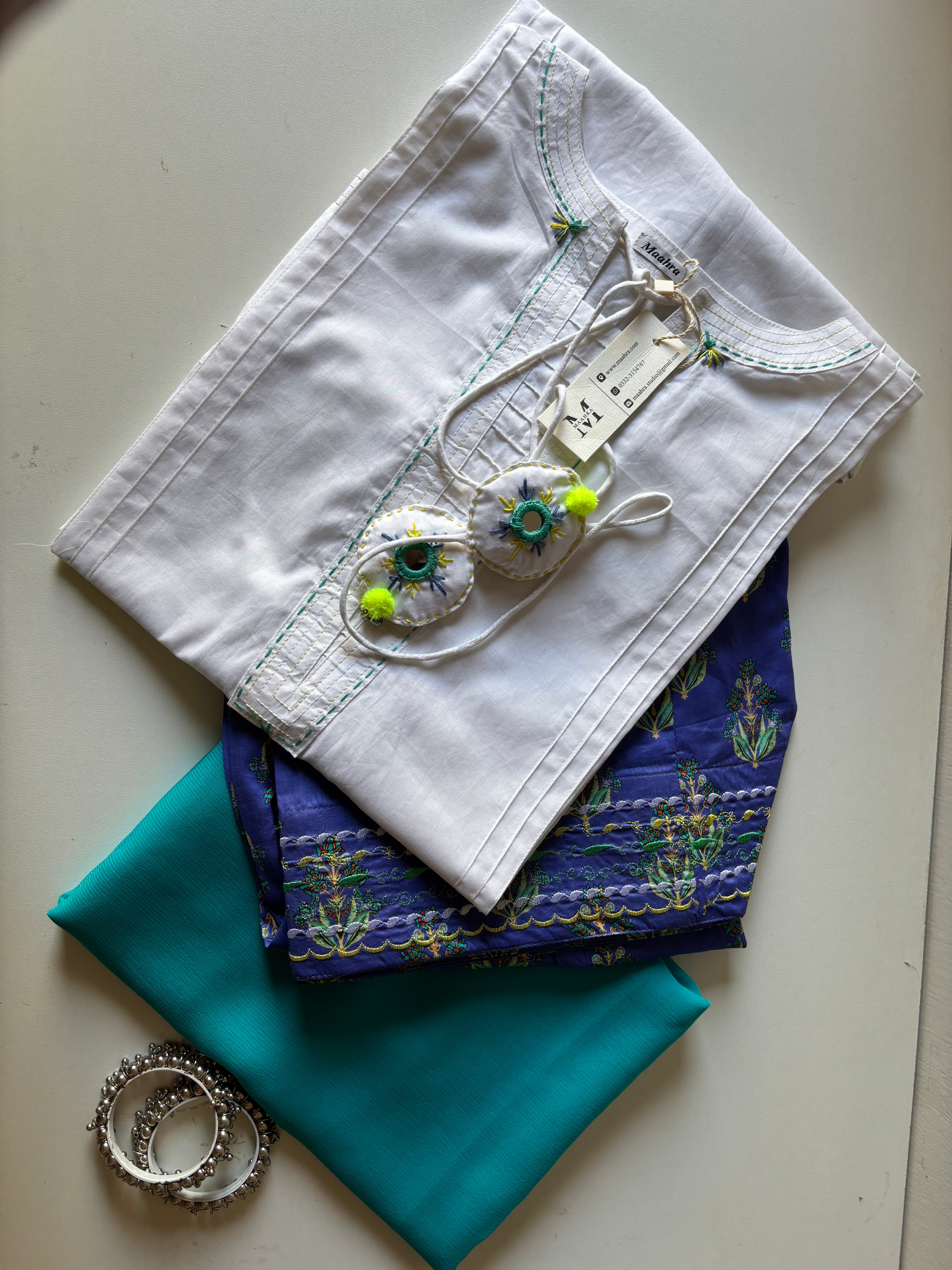 Laila Kurta Three Piece