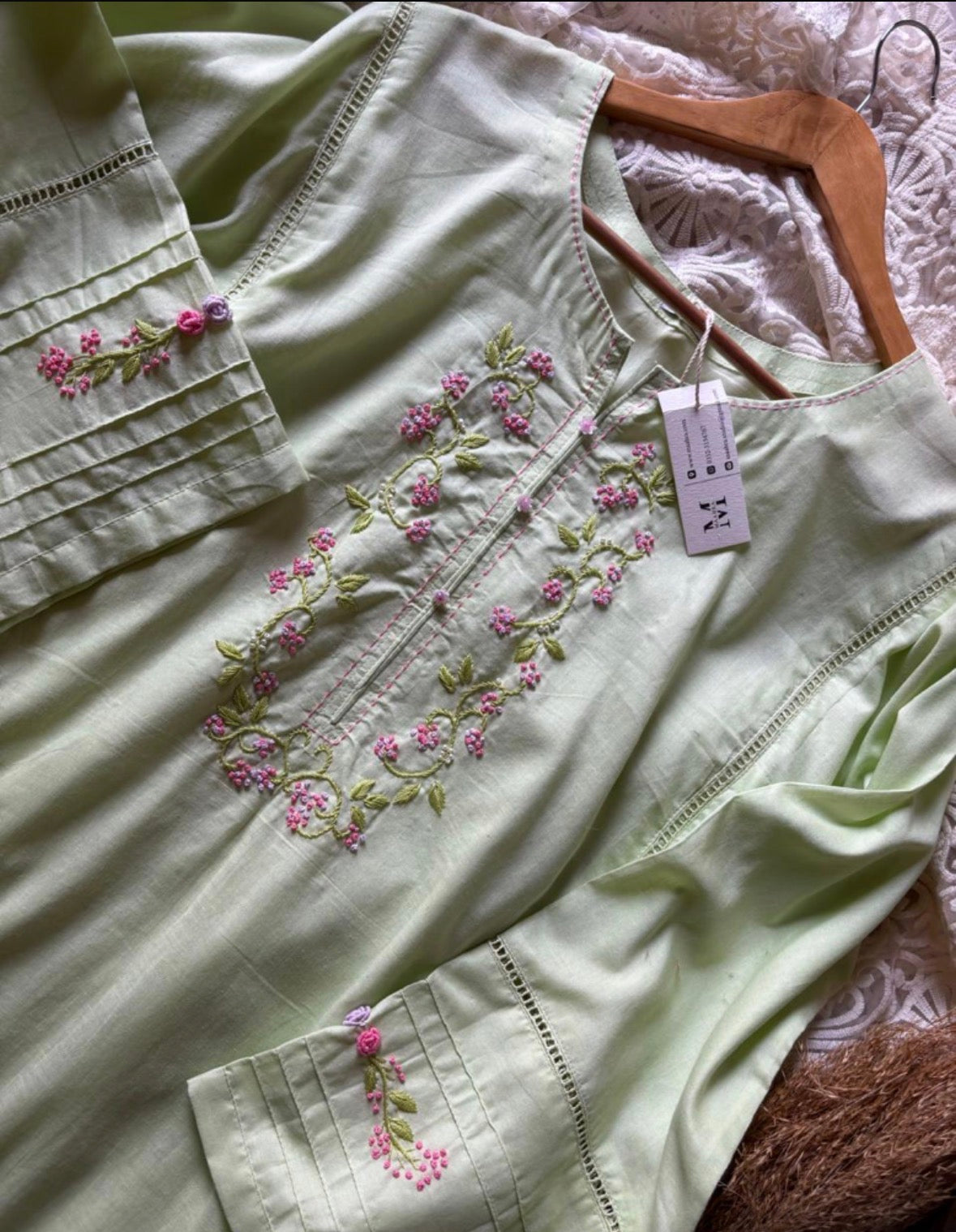Naseem e Zaar Kurta