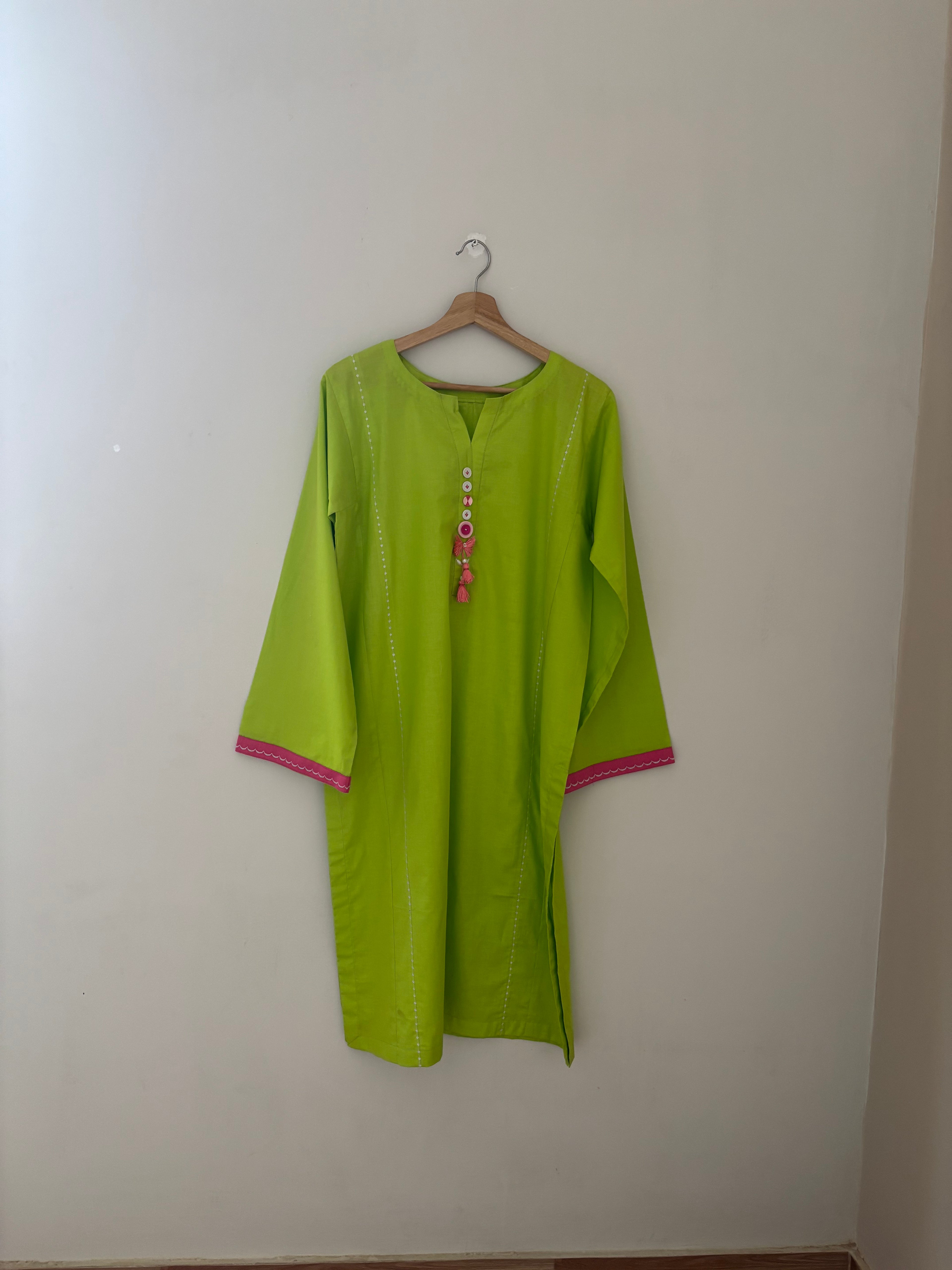 Aarzu Kurta