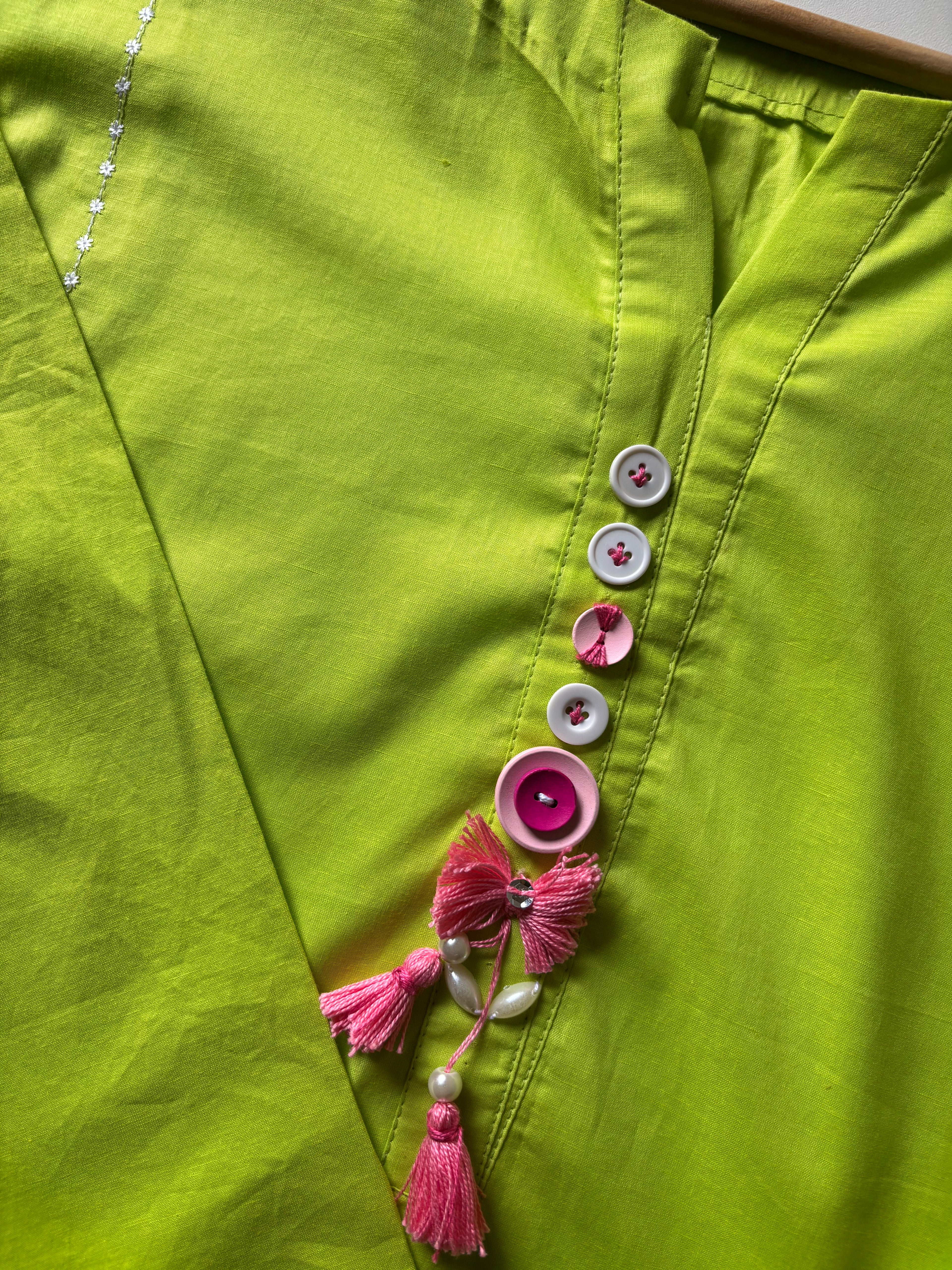 Aarzu Kurta