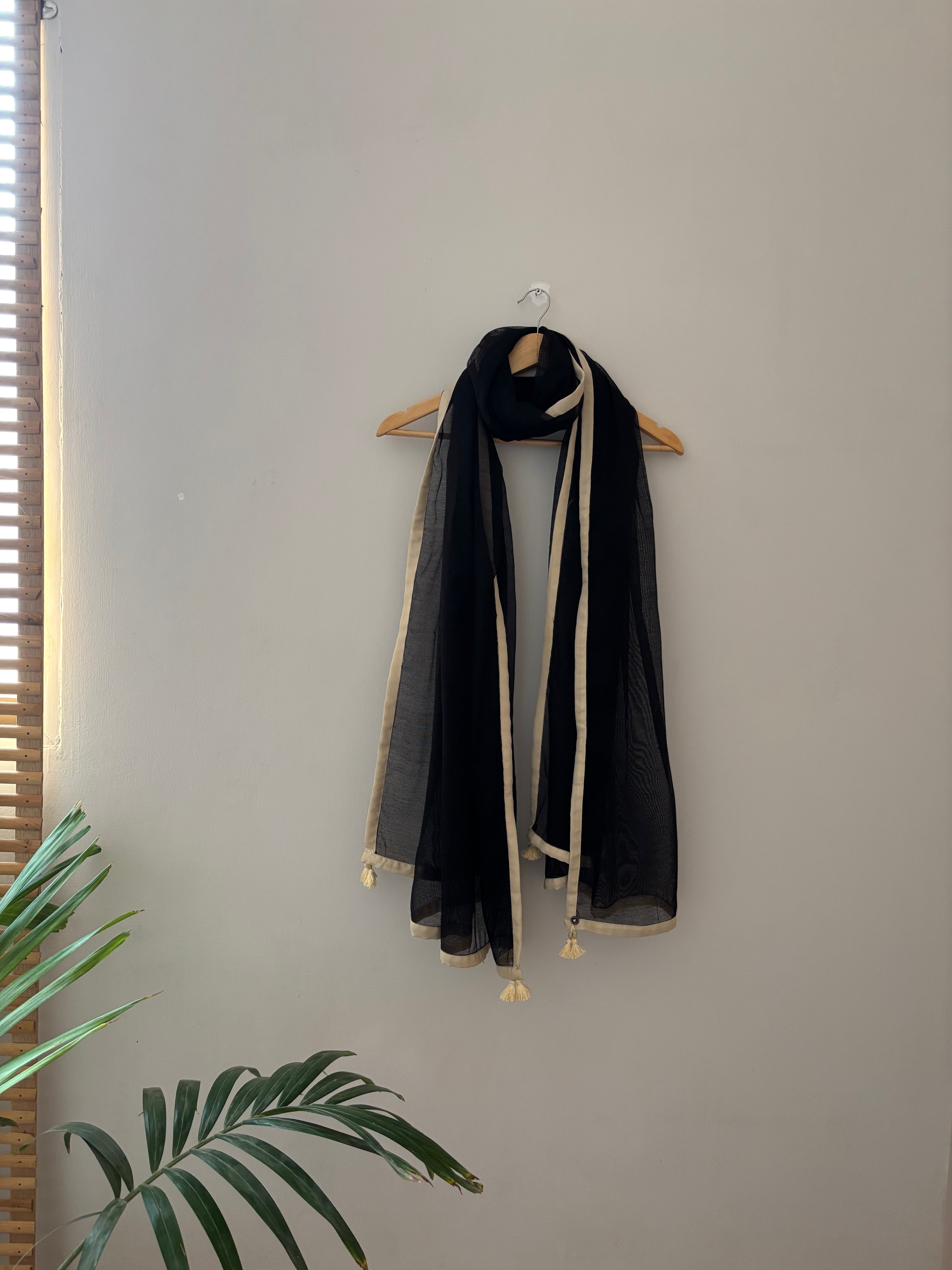 Saahira Dupatta